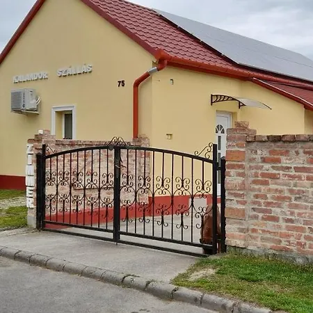 Alloggio in famiglia Kalandor
