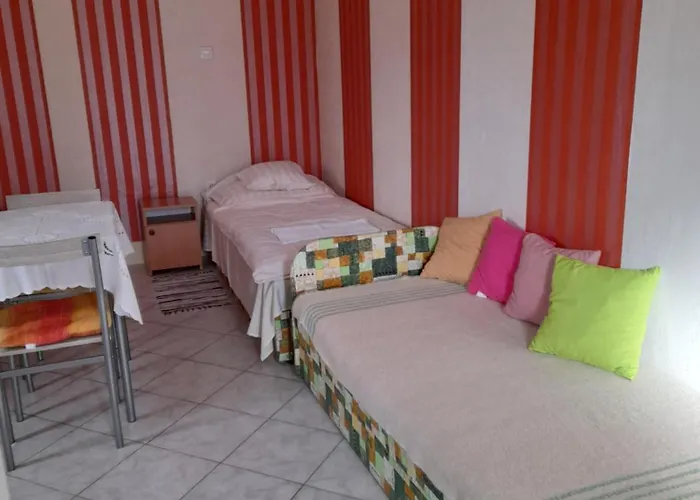 Kalandor Quarto em Acomodações Particulares Kozarmisleny