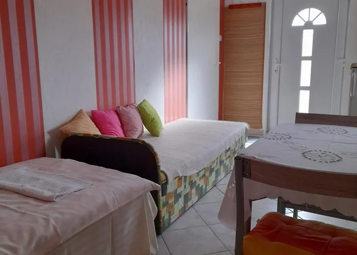 Kalandor Quarto em Acomodações Particulares Kozarmisleny