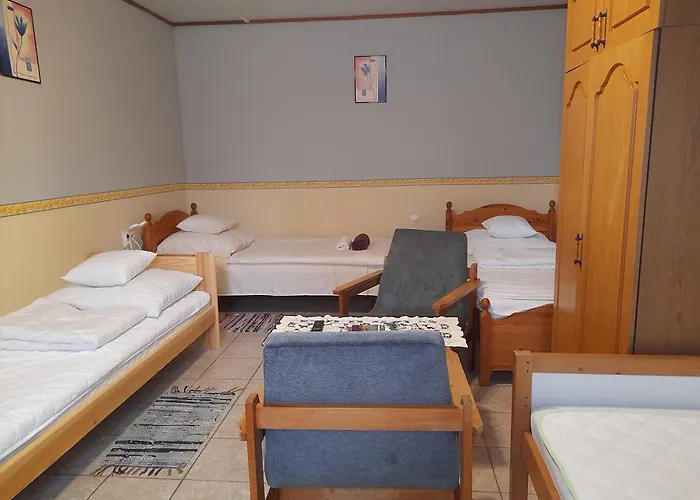 Kalandor Kozarmisleny